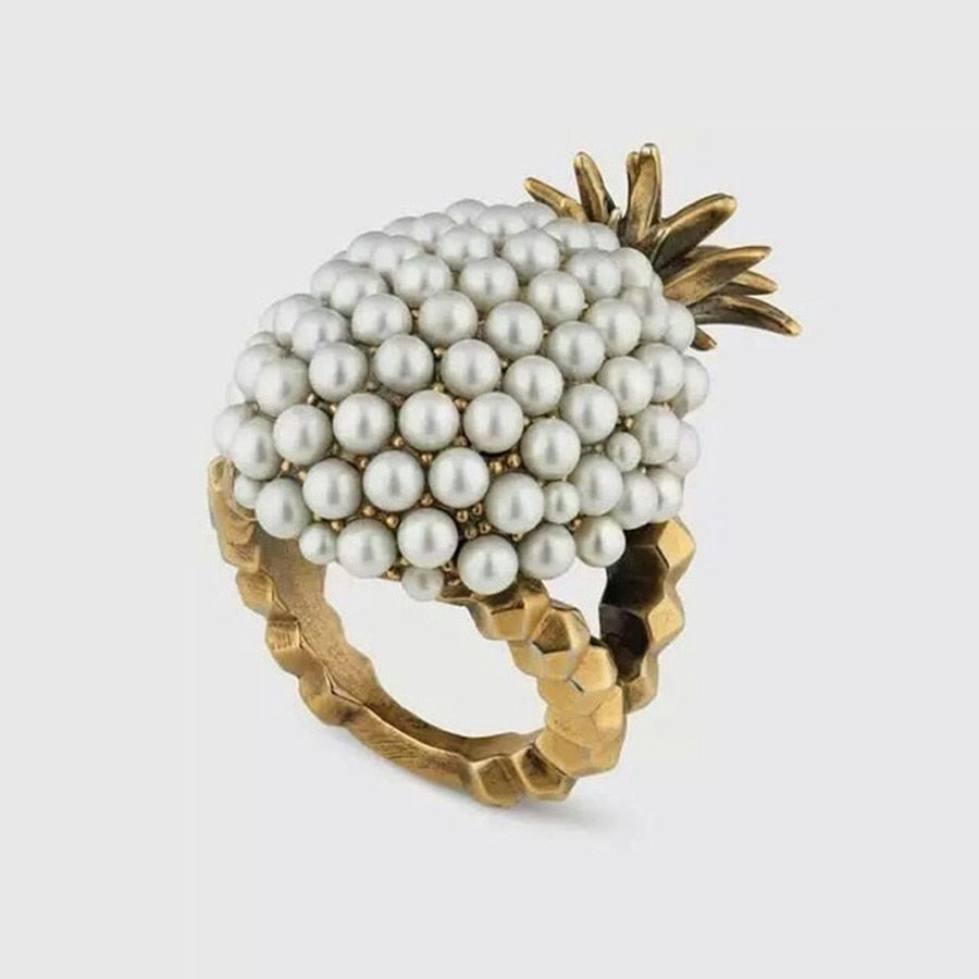 Rongho Design Baroque Vintage Pearl pineapple rings