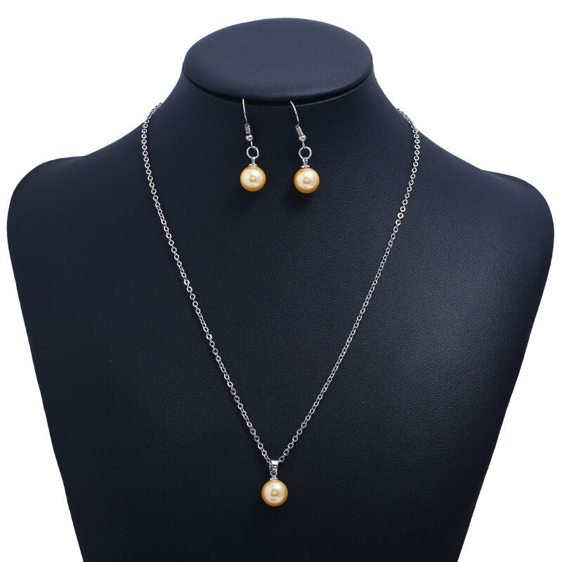 Simple necklace earrings jewelry set